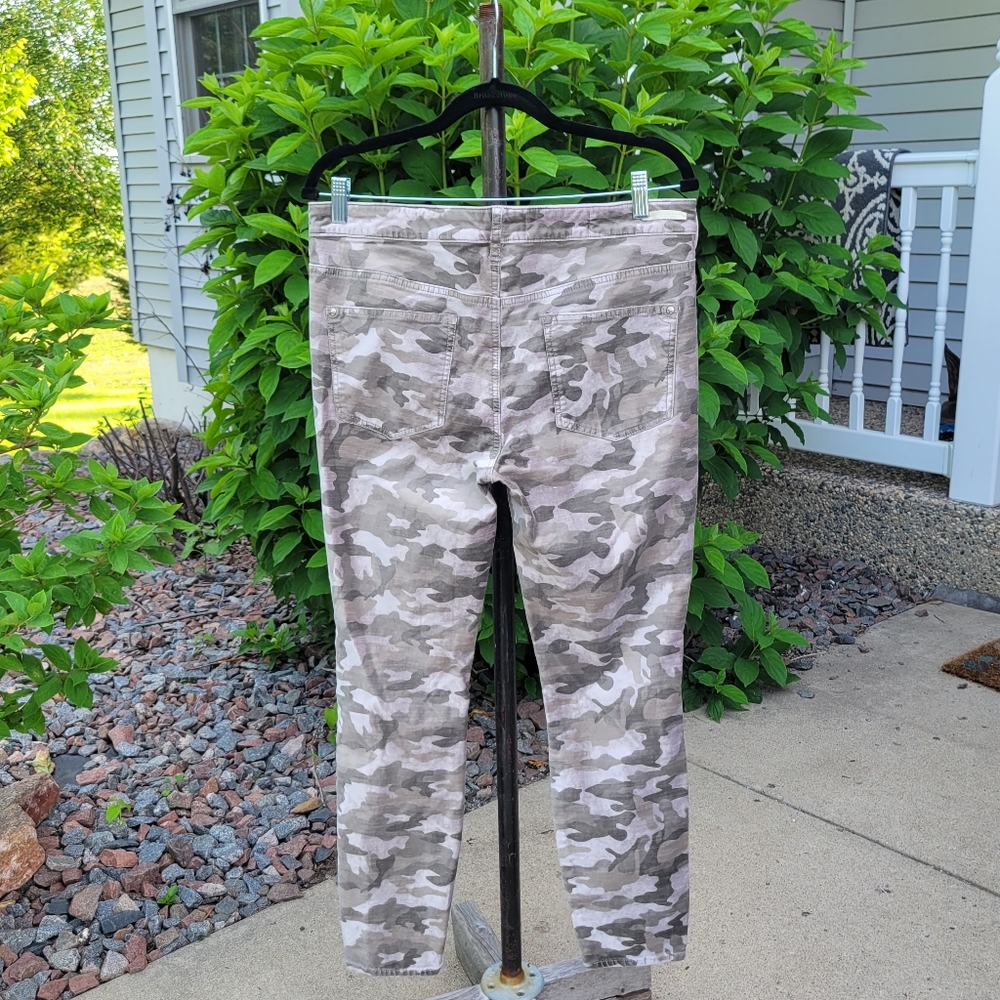 Pilcro & the Letterpress High Rise Skinny Velour Gray Camoflauge Jeggings sz 31 - Picture 9 of 9